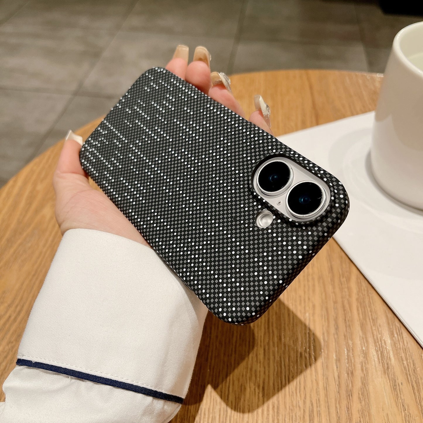Applicable To 16Promax Carbon Fiber Magnetic Phone Case