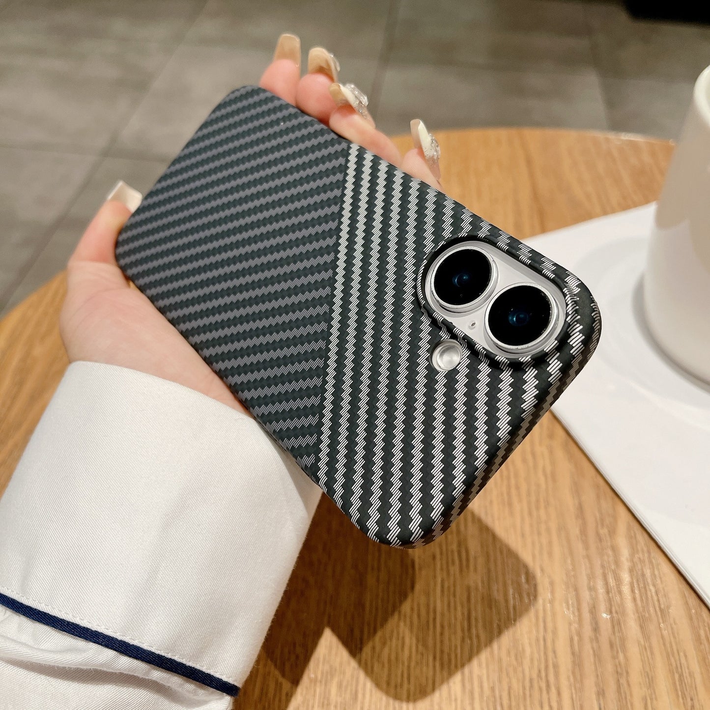 Applicable To 16Promax Carbon Fiber Magnetic Phone Case